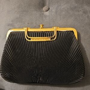 Vintage Elegant Black Pleated Frame Clutch with Gold Hardware